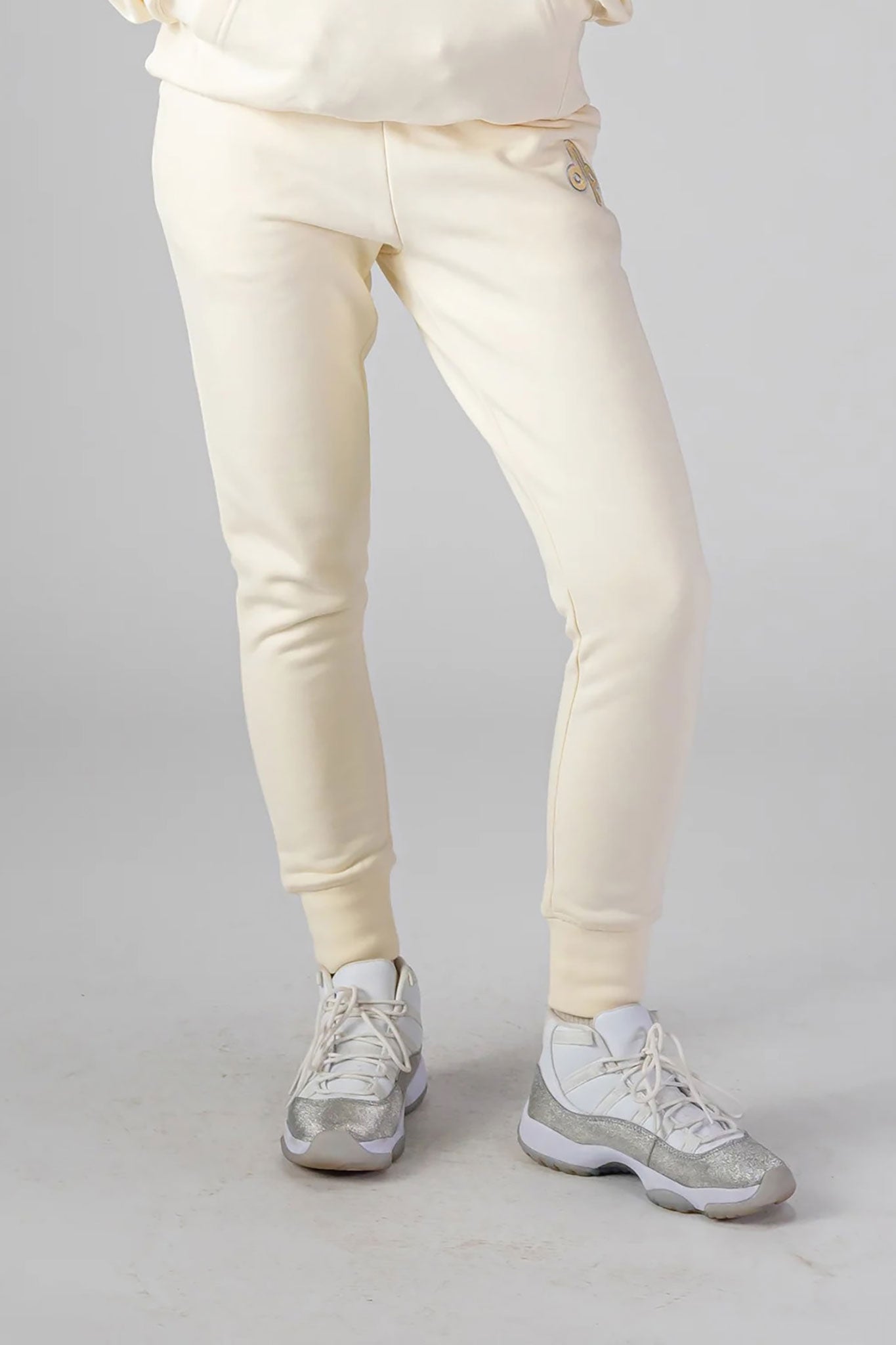 Woodpecker Unisex Cotton Sweatsuit, Cream Colour, Woodpecker, Coat, Moose, Knuckles, Canada, Goose, Mackage, Montcler, Will, Poho, Willbird, Nic, Bayley. Super cozy casual for home or activewear.