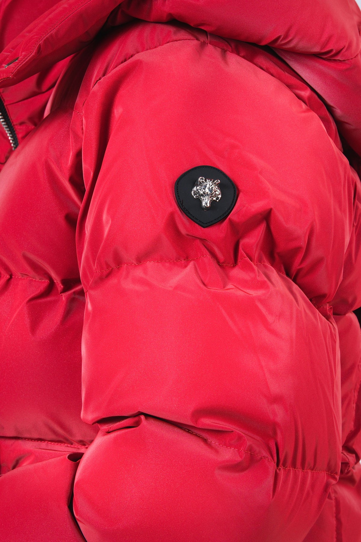 Wolf emblem patch on the women's Woody bomber winter jacket in Red Diamond