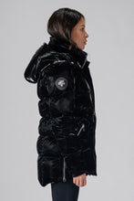 Load image into Gallery viewer, Woodpecker Women&#39;s Bumnester Winter coat. High-end Canadian designer winter coat for women in shiny &quot;Firebird&quot; colour. Woodpecker cruelty-free winter coat designed in Canada. Women&#39;s heavy weight medium length premium designer jacket for winter. Superior quality warm winter coat for women. Moose Knuckles, Canada Goose, Mackage, Montcler, Will Poho, Willbird, Nic Bayley. Extra warm. Shiny parka. Stylish winter jacket. Designer winter coat.
