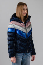 Load image into Gallery viewer, Woodpecker Women&#39;s Robin Winter coat. High-end Canadian designer winter coat for women in &quot;Thunder Bird&quot; colour. Woodpecker cruelty-free winter coat designed in Canada. Women&#39;s medium weight medium length premium designer jacket for winter. Superior quality warm winter coat for women. Moose Knuckles, Canada Goose, Mackage, Montcler, Will Poho, Willbird, Nic Bayley. Extra warm. Shiny parka. Stylish winter jacket. Designer winter coat.
